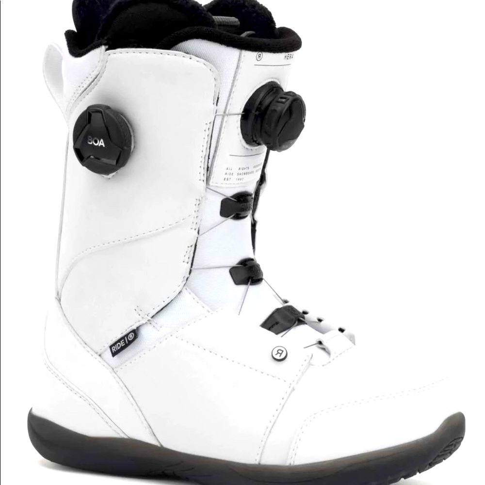 Ride Hera womens Snowboard Boots size 7.5 and are LIKE NEW!